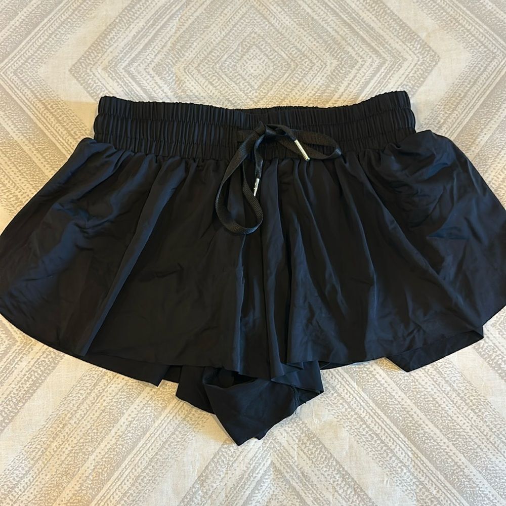 Katie J NYC Girls Black Flowy Drawstring Shorts - Size XS